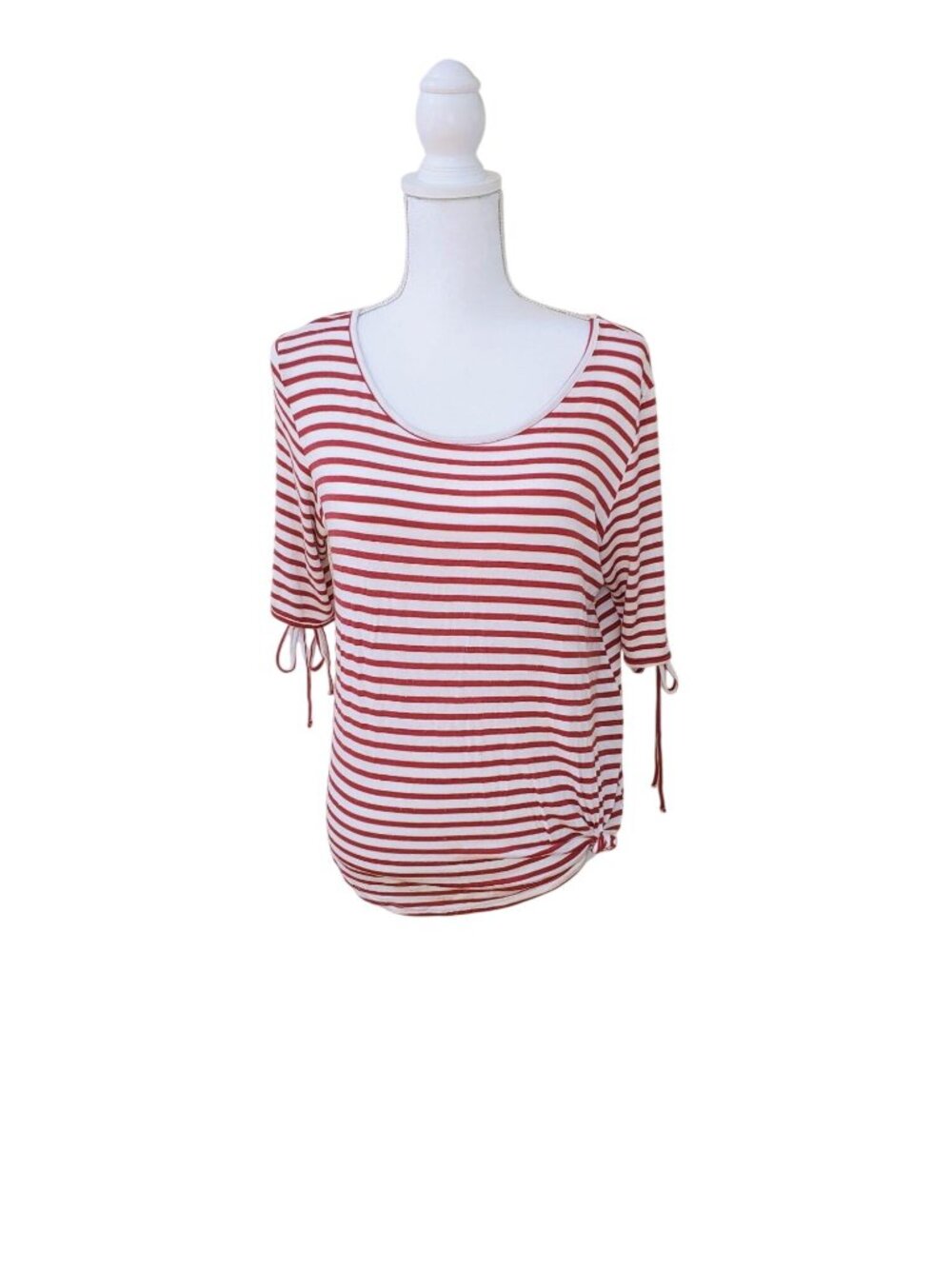 Red & White Striped Top With Tie Detail On Sleeves & Hem Size Large By Active US